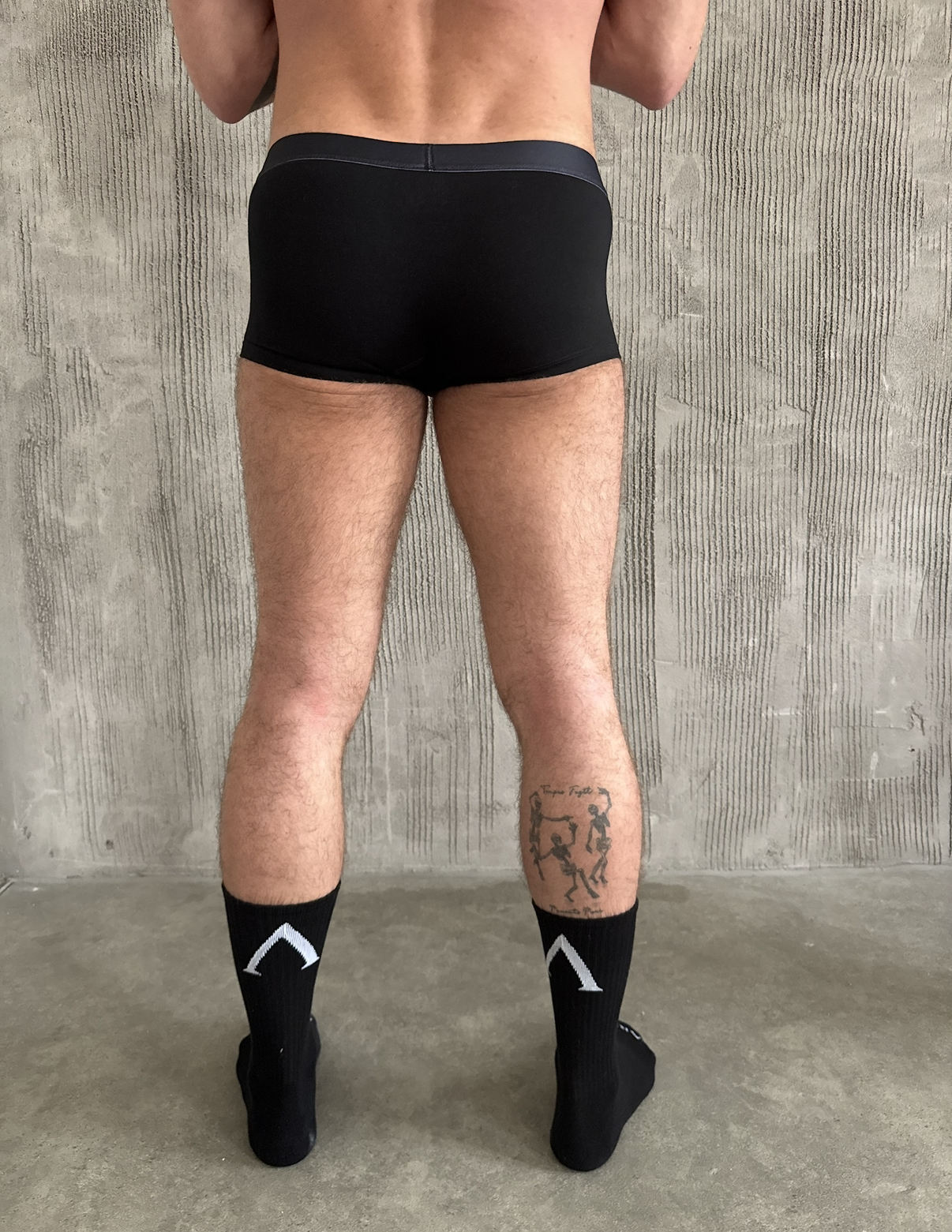 Black ESSENTIAL Trunks